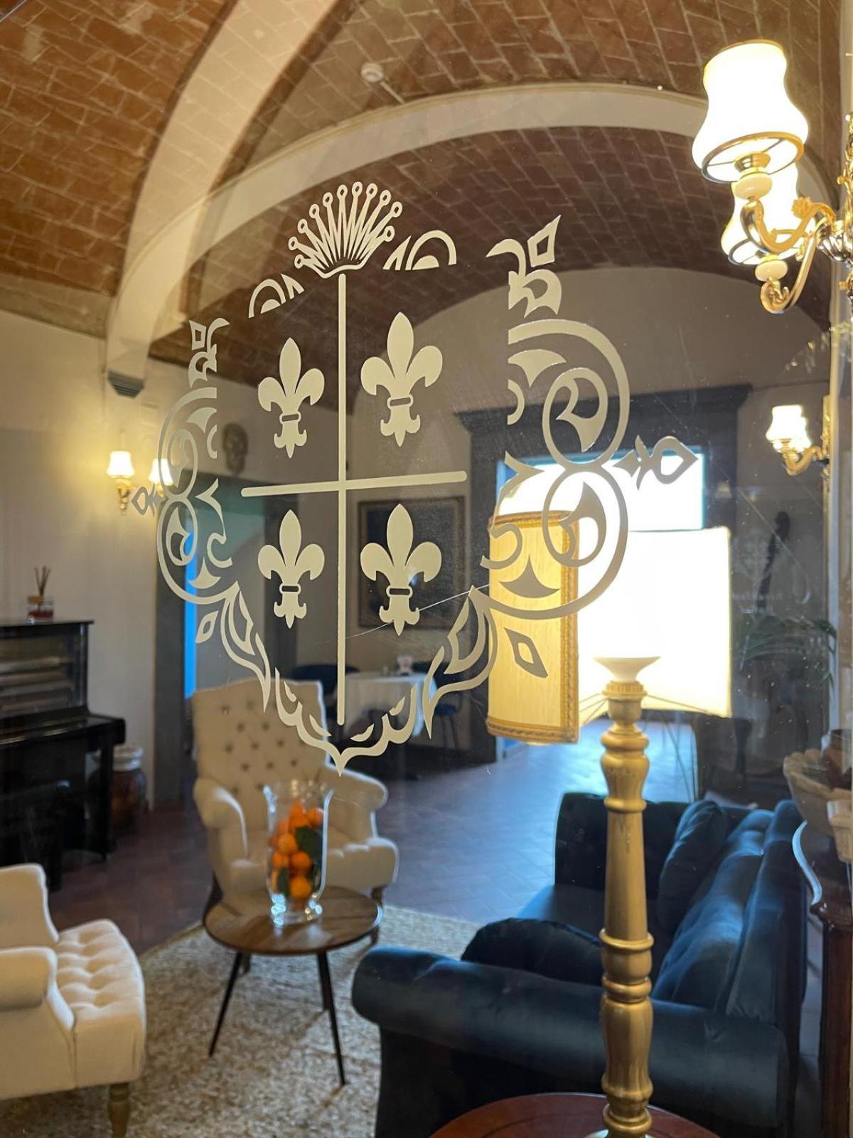 Quattro Gigli Hotel Montopoli in Val dʼArno Exterior foto